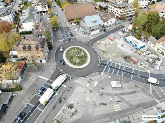 Luftaufnahme neues Verkehrsregieme beim Dorfkreisel Münsingen